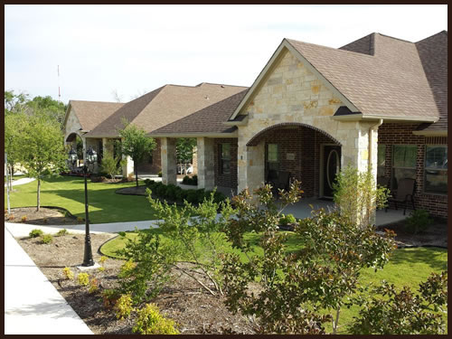 Four Reasons to Choose an Assisted Living Complex in Denton